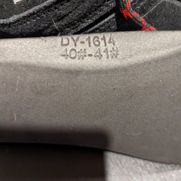 Waterproof hiking shoes for men. Size US 8 - 8,5 - Picture 7 of 9